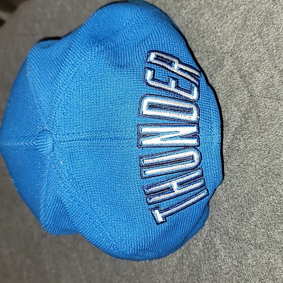 Adidas OKC Thunder snapback hat - Picture 4 of 7